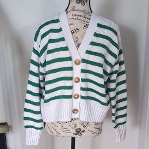 WILLOW & WIND | Women's Grn/Wht Striped Button Down Oversized Knitted Cardigan